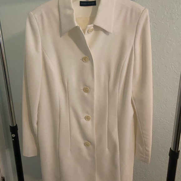 Karen Scott Jackets & Blazers - Vintage Karen Scott White Coat Size 8